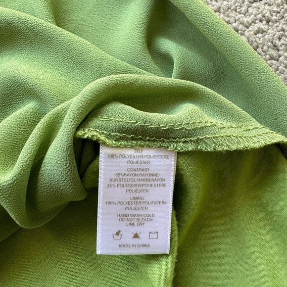 Anthropologie Sunday in Brooklyn comfortable and elegant green tank/blouse - Picture 8 of 8